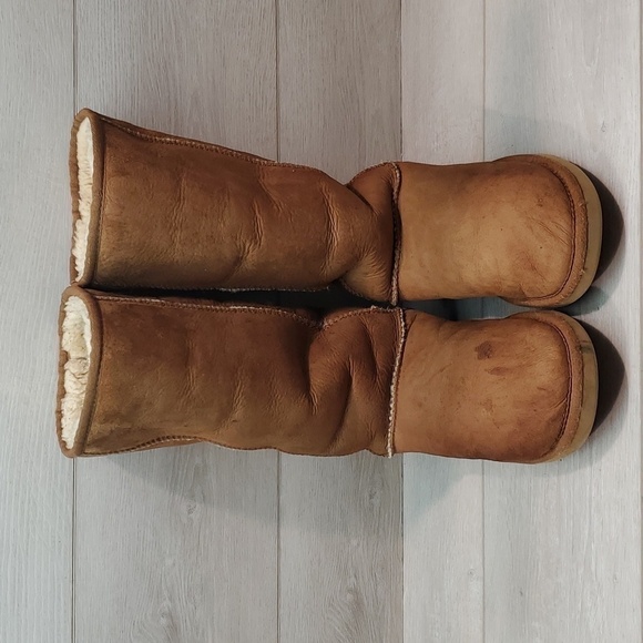 Ugg Australia Women 5815 Tall Leather Sheepskin Boots shoes sz 9 - Picture 2 of 12